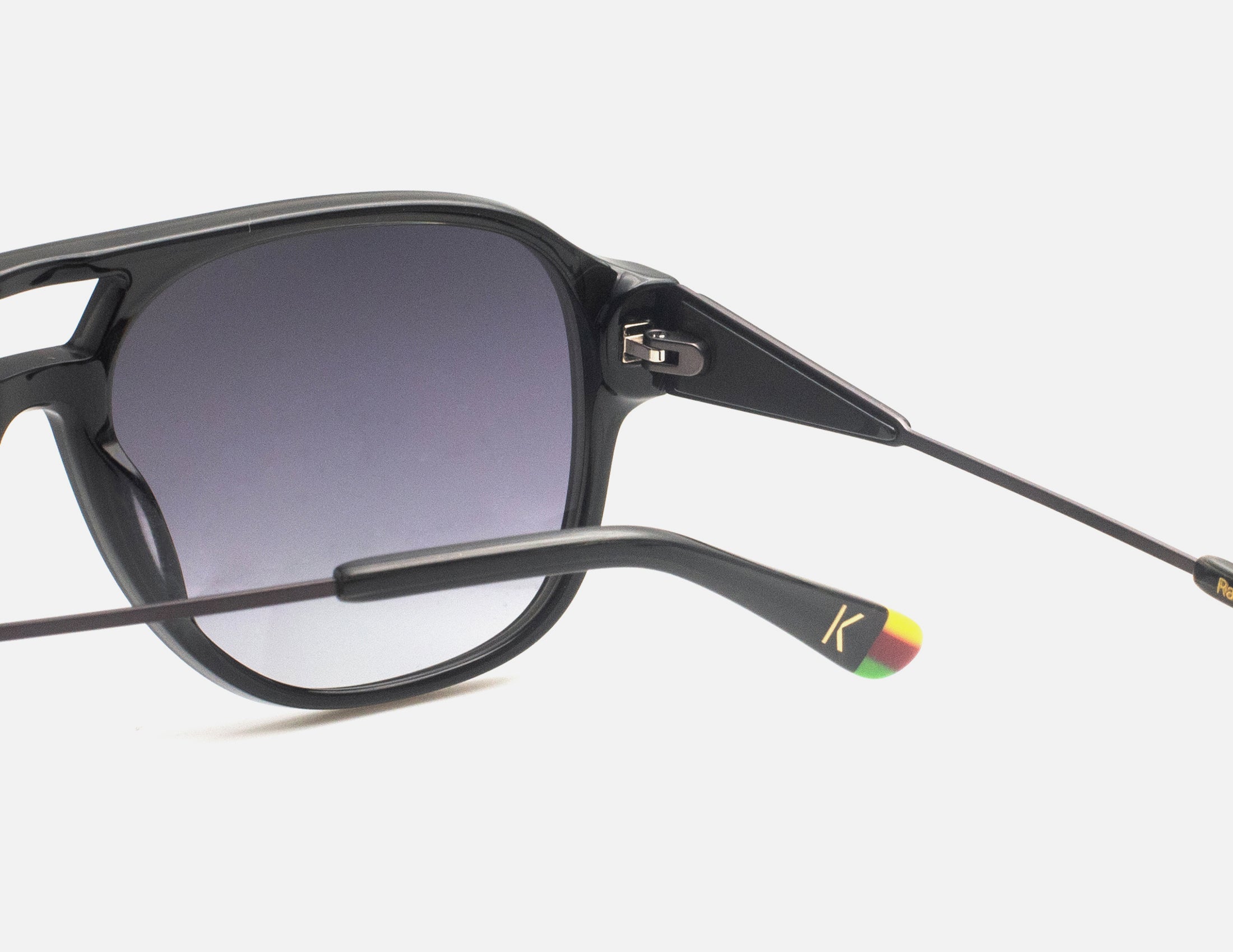 Bold Black - Grey Gradient