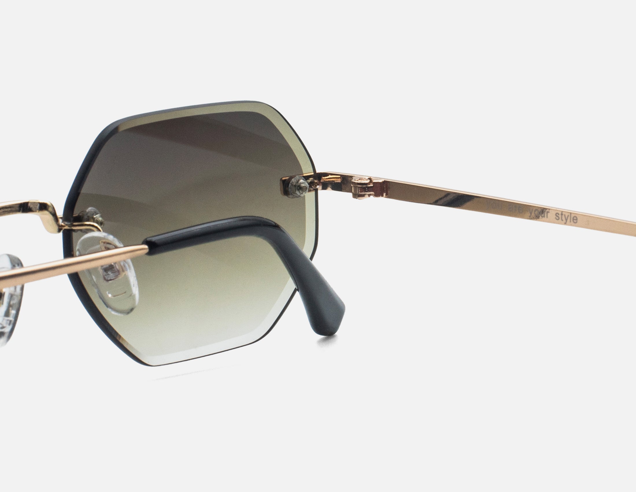 Firas Gold Metal - Green Gradient