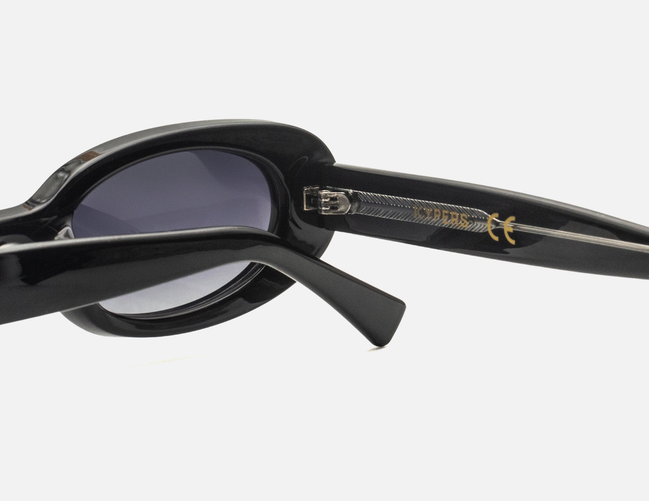 Keon Black - Grey Gradient